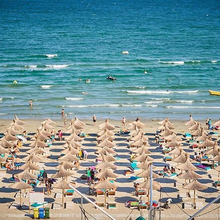 Blacksearama Apartment- Spa, Pools And Parking Mamaia Bagian luar foto