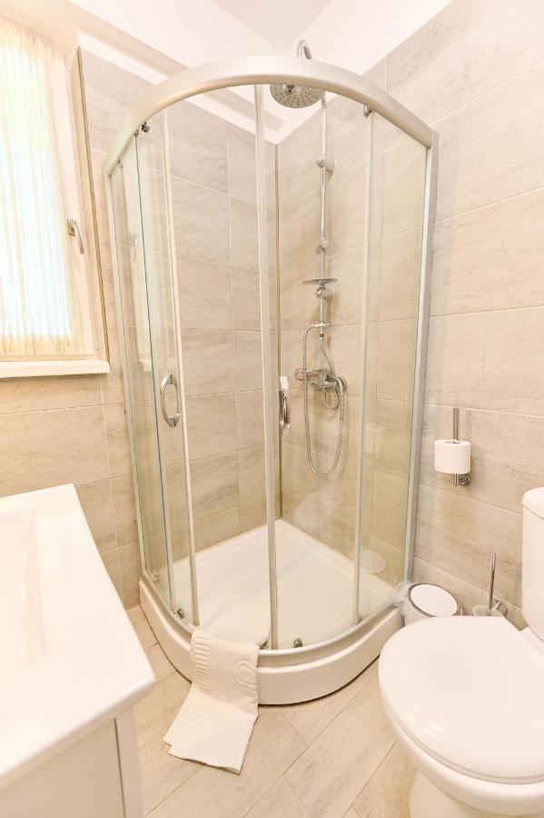 Blacksearama Apartment- Spa, Pools And Parking Mamaia Bagian luar foto